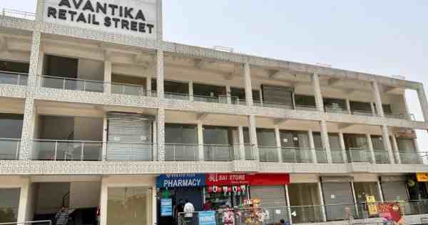 Avantika Retail Street